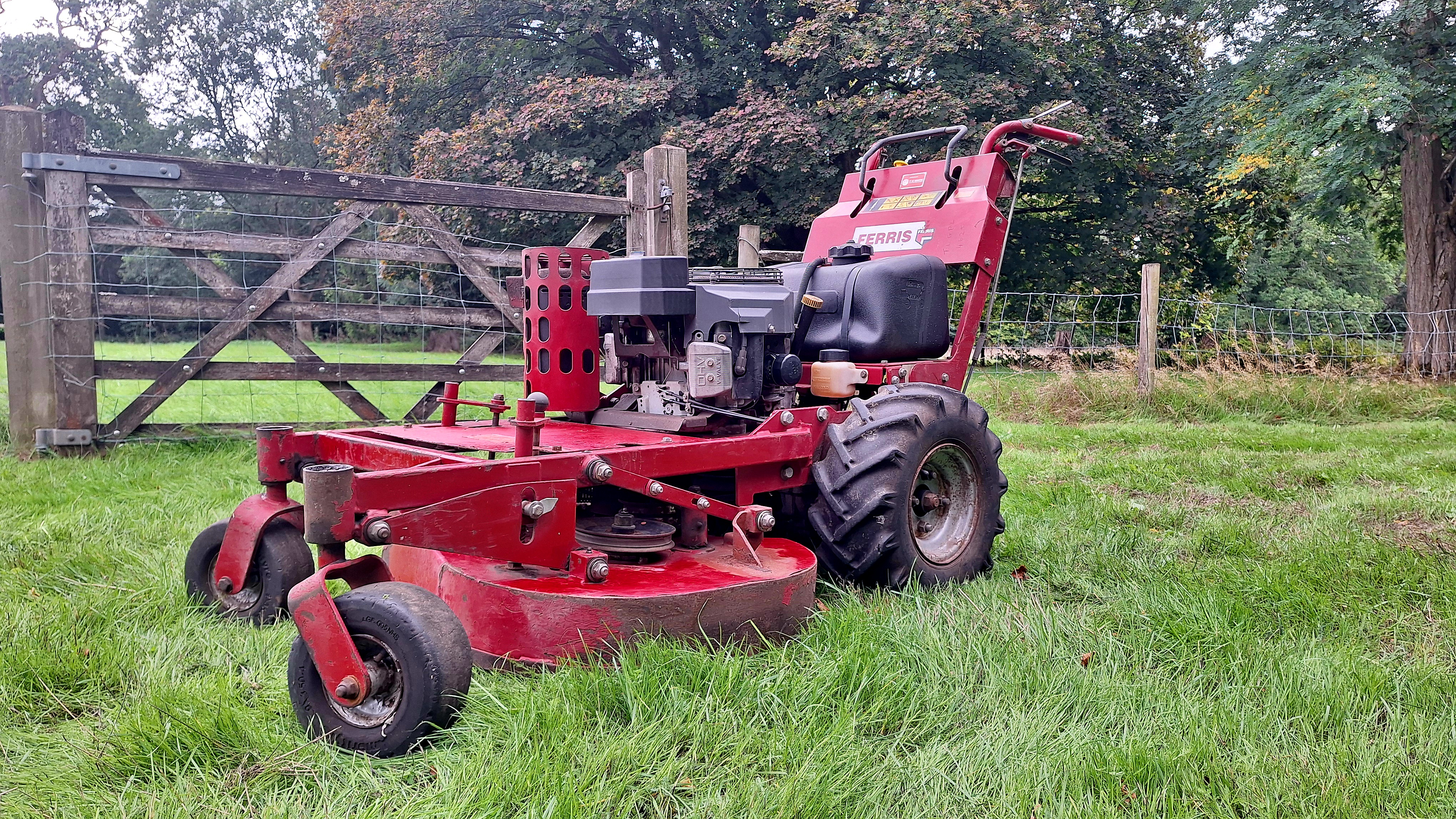 2013 Commercial Walk-Behind Ferris Mower